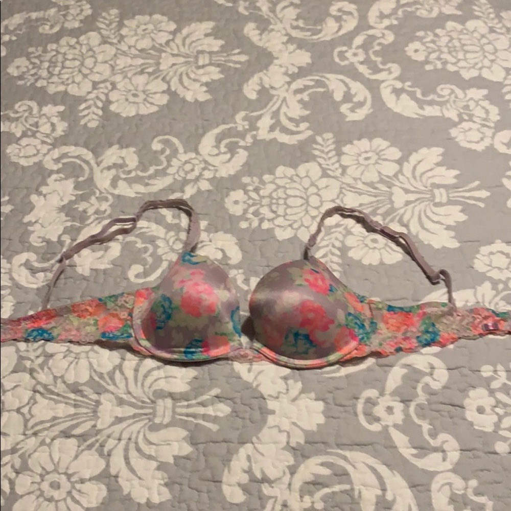 32 C PINK bra